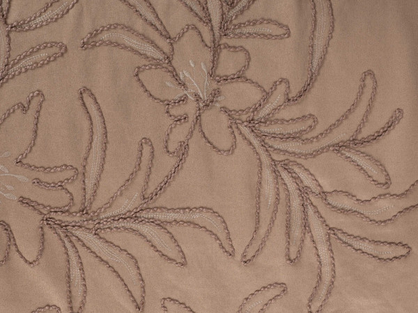 Scuba Suede Stickerei